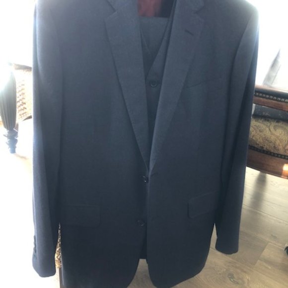 Navy Blue 3 piece suit 100% Wool Hand Tailored by Freemans Sporting Club - Picture 6 of 6